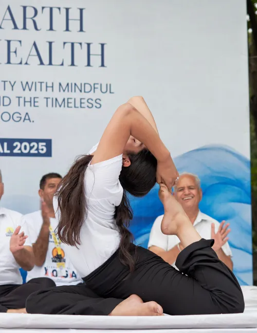 Yoga day celebration at Vardhman Park